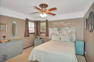 7713 Wallace St, Merrillville, IN 46410 - Photo 10
