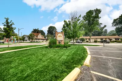 407 W Indiana Avenue, Chesterton, IN 46304 - Photo 4