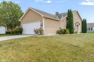 1755 E 105th Ave, Crown Point, IN 46307 - Photo 2