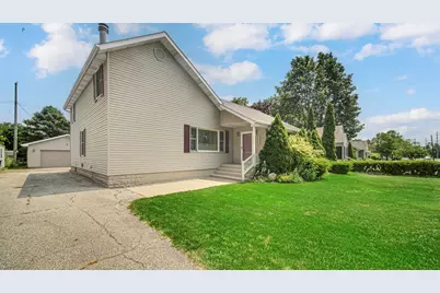 1607 A Street, La Porte, IN 46350 - Photo 2