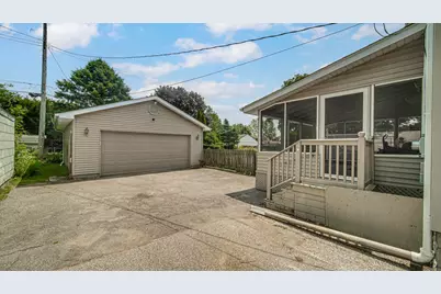 1607 A Street, La Porte, IN 46350 - Photo 24
