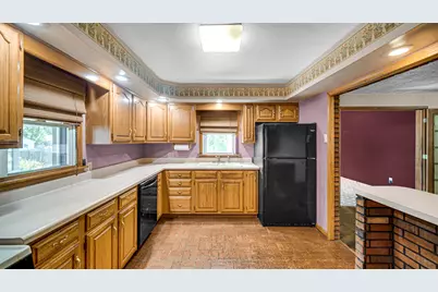 1607 A Street, La Porte, IN 46350 - Photo 10