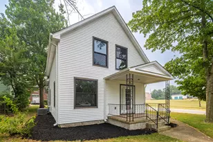 226 W William St, Michigan City, IN 46360 - Photo 1