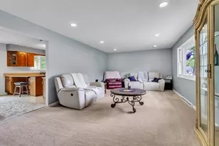 8784 W Oakwood Dr, Saint John, IN 46373 - Photo 4