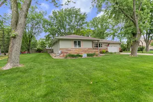 8784 W Oakwood Dr, Saint John, IN 46373 - Photo 30