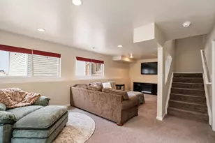 12769 Ellsworth St, Crown Point, IN 46307 - Photo 24