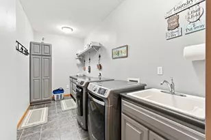 2654 Mariestad Dr, Valparaiso, IN 46385 - Photo 38