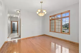 2654 Mariestad Dr, Valparaiso, IN 46385 - Photo 10