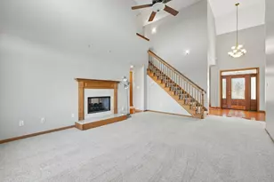 2654 Mariestad Dr, Valparaiso, IN 46385 - Photo 12