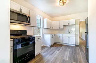 1014 W 19th Ave, Gary, IN 46407 - Photo 12