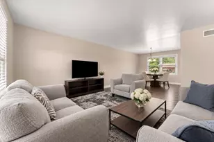 4176 Thornhill Dr, Crown Point, IN 46307 - Photo 8