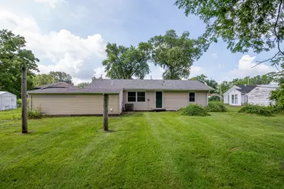 3138 W 45th Avenue, Gary, IN 46408 - Photo 4