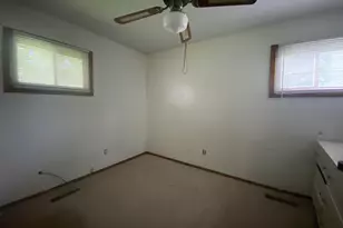 8200 Rosewood Ct, Highland, IN 46322 - Photo 6