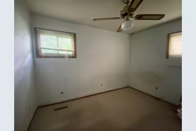 8200 Rosewood Court, Highland, IN 46322 - Photo 8