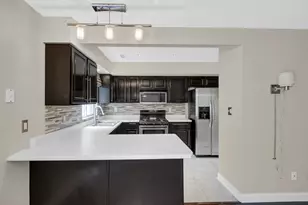 911 Penny Ct, Hobart, IN 46342 - Photo 6