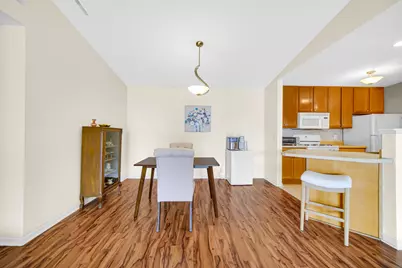 9810 Wildwood Circle #2c, Munster, IN 46321 - Photo 4