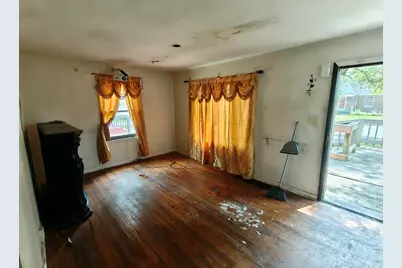 840 E 44th Place, Gary, IN 46409 - Photo 6