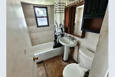 840 E 44th Place, Gary, IN 46409 - Photo 12