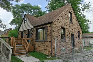840 E 44th Pl, Gary, IN 46409 - Photo 2
