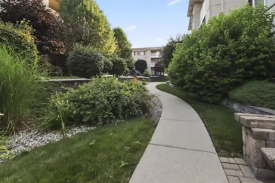 2021 W 75th Place #25, Merrillville, IN 46410 - Photo 4