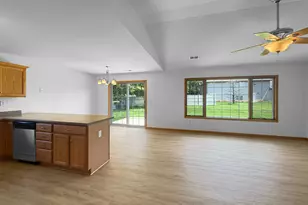 9783 Hart St, Saint John, IN 46373 - Photo 16