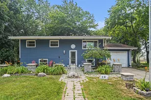 106 Crestwood Dr, Michigan City, IN 46360 - Photo 1