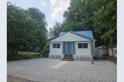 8416 E Lindstrom Lane, New Carlisle, IN 46552 - Photo 2