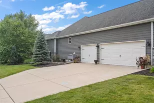 1976 Franklin Dr, Crown Point, IN 46307 - Photo 4