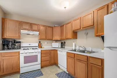 381 Golden Oak Drive, Crown Point, IN 46307 - Photo 6
