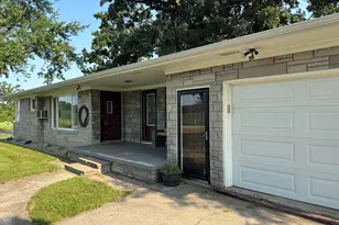 4004 E 109th Ave, Crown Point, IN 46307 - Photo 2