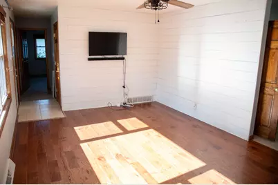 105 Greenwood Drive, La Porte, IN 46350 - Photo 4