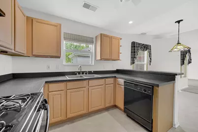 8220 Pointe Drive, Crown Point, IN 46307 - Photo 10