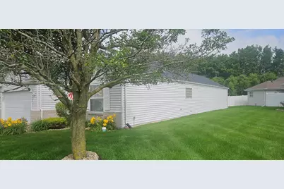 8220 Pointe Drive, Crown Point, IN 46307 - Photo 22