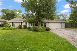 11119 Durbin St, Crown Point, IN 46307 - Photo 1