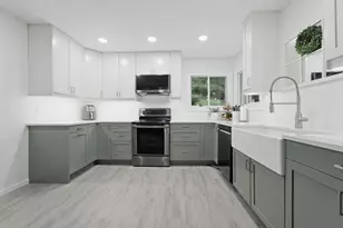 419 E 100 S, Valparaiso, IN 46383 - Photo 12