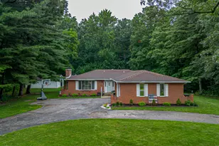 419 E 100 S, Valparaiso, IN 46383 - Photo 1