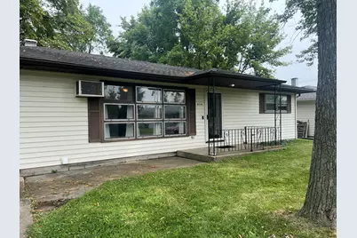 830 W 39th Avenue, Hobart, IN 46342 - Photo 2