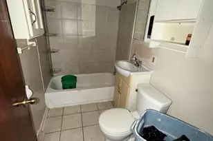1009 Riverlane Dr, Lake Station, IN 46405 - Photo 8