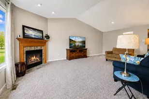 9935 Hunters Run, Saint John, IN 46373 - Photo 10