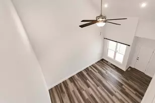 1828 S Creekside Ct, Westville, IN 46391 - Photo 4