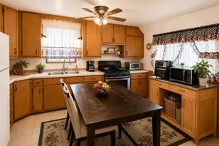 322 Foote St, Crown Point, IN 46307 - Photo 8