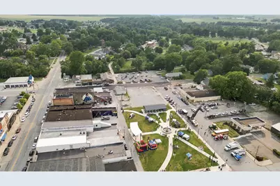 229 W Kellner Blvd, Rensselaer, IN 47978 - Photo 8