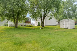7803 Colorado St, Merrillville, IN 46410 - Photo 28