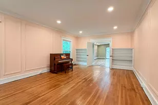 1819 Michigan Ave, La Porte, IN 46350 - Photo 4