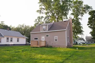 207 E Allen St, Kentland, IN 47951 - Photo 6