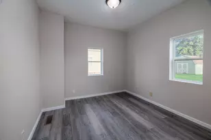 207 E Allen St, Kentland, IN 47951 - Photo 24
