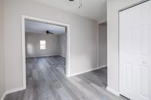 207 E Allen St, Kentland, IN 47951 - Photo 18