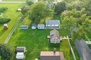 207 E Allen St, Kentland, IN 47951 - Photo 12