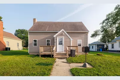 207 E Allen Street, Kentland, IN 47951 - Photo 1