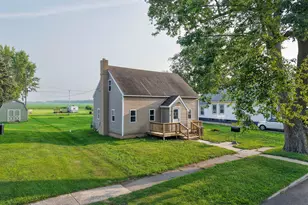 207 E Allen St, Kentland, IN 47951 - Photo 8